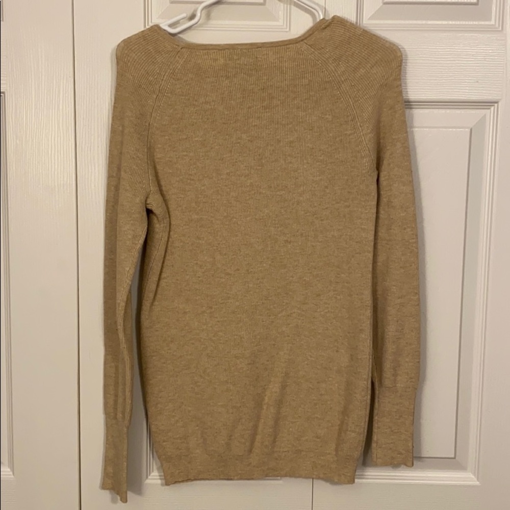 NWOT sweater with pearl detail - Picture 3 of 7